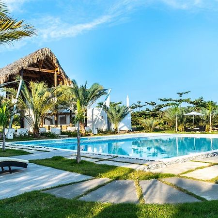 Coconut Paradise Beach Hotel Juan Baron Exterior photo