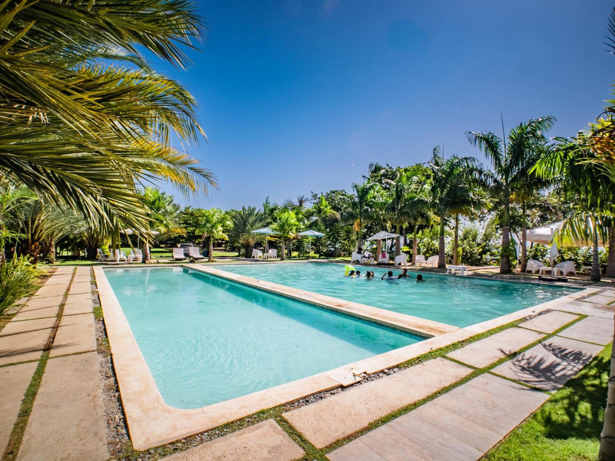 Coconut Paradise Beach Hotel Juan Baron Exterior photo